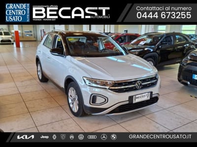 Volkswagen T-Roc 2.0 tdi Style 4motion 150cv dsg del 2023 usata a Brendola