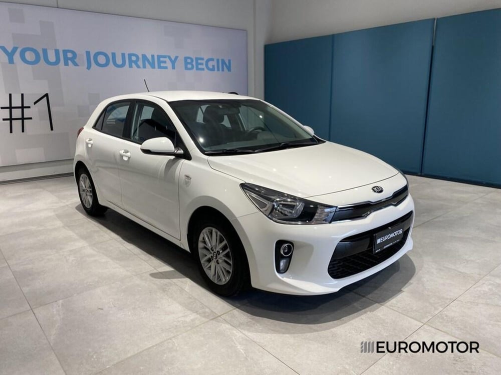 Kia Rio usata a Bari (3)