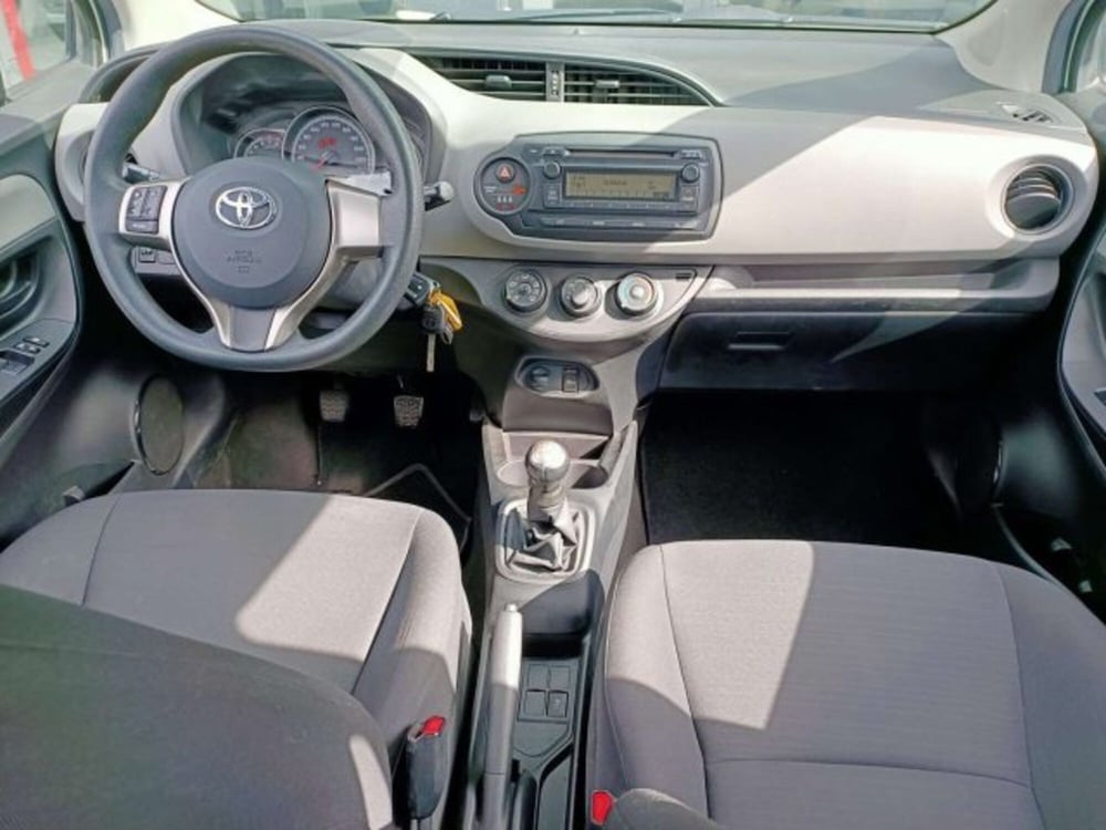 Toyota Yaris usata a Firenze (11)