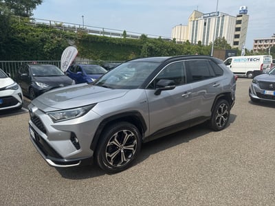 Toyota Rav4 PHEV E-CVT AWD-i More Style del 2021 usata a Piacenza