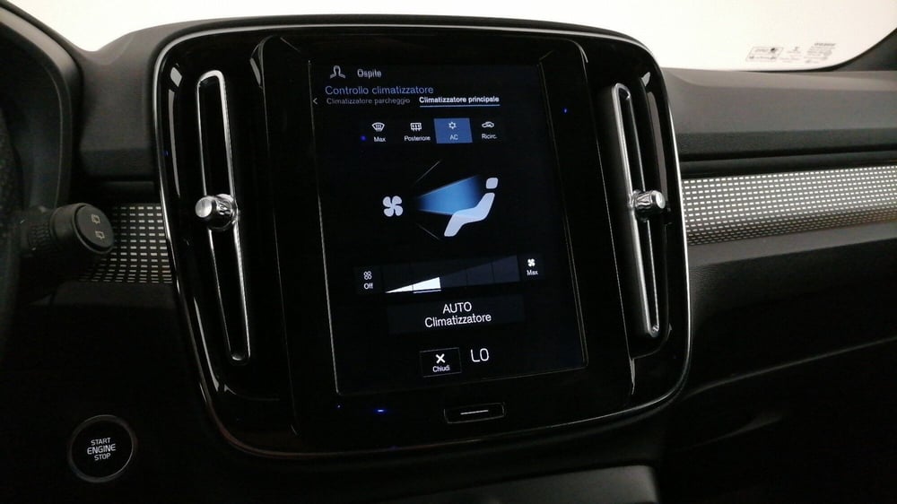 Volvo XC40 usata a Roma (15)