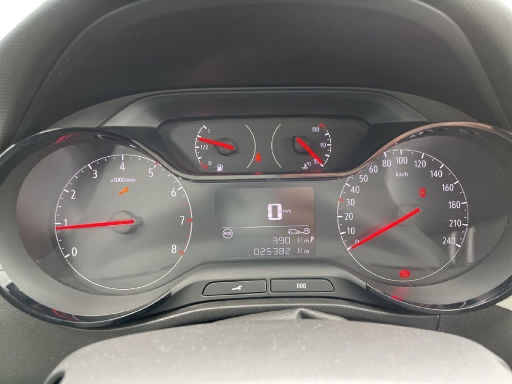 Opel Crossland X usata a Torino (13)