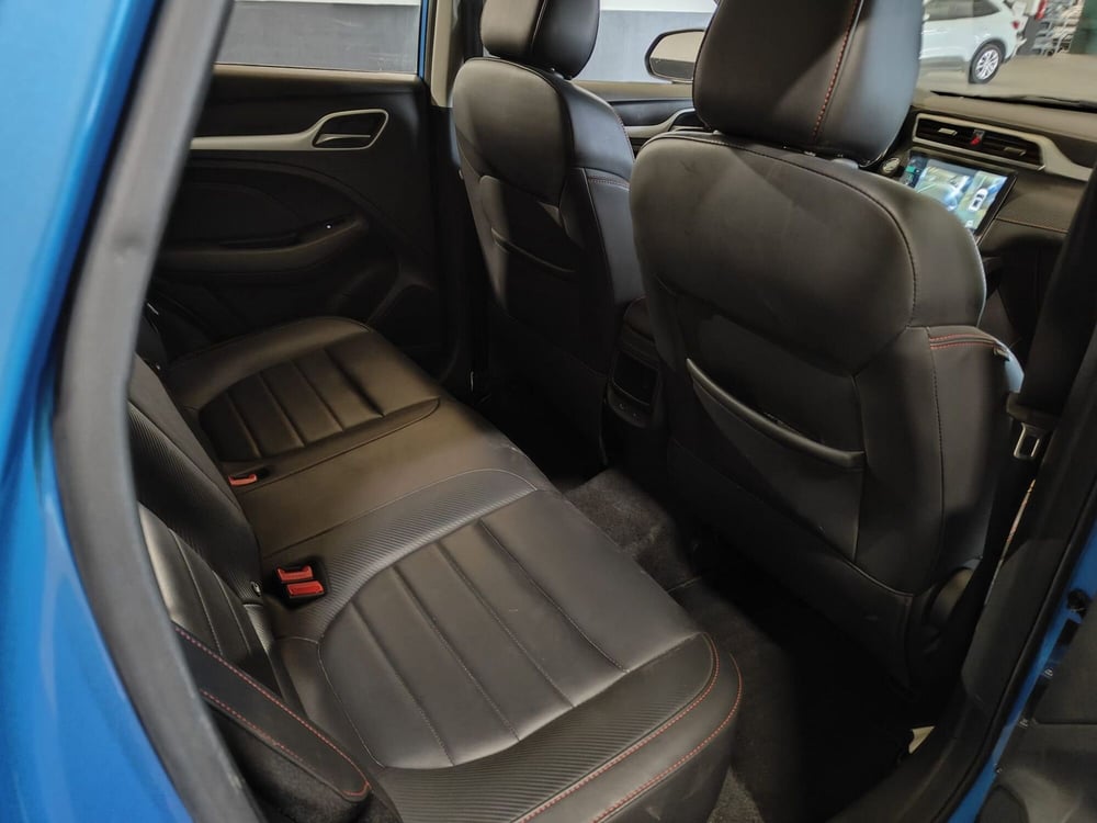 Mg ZS (2021-->) usata a Milano (15)