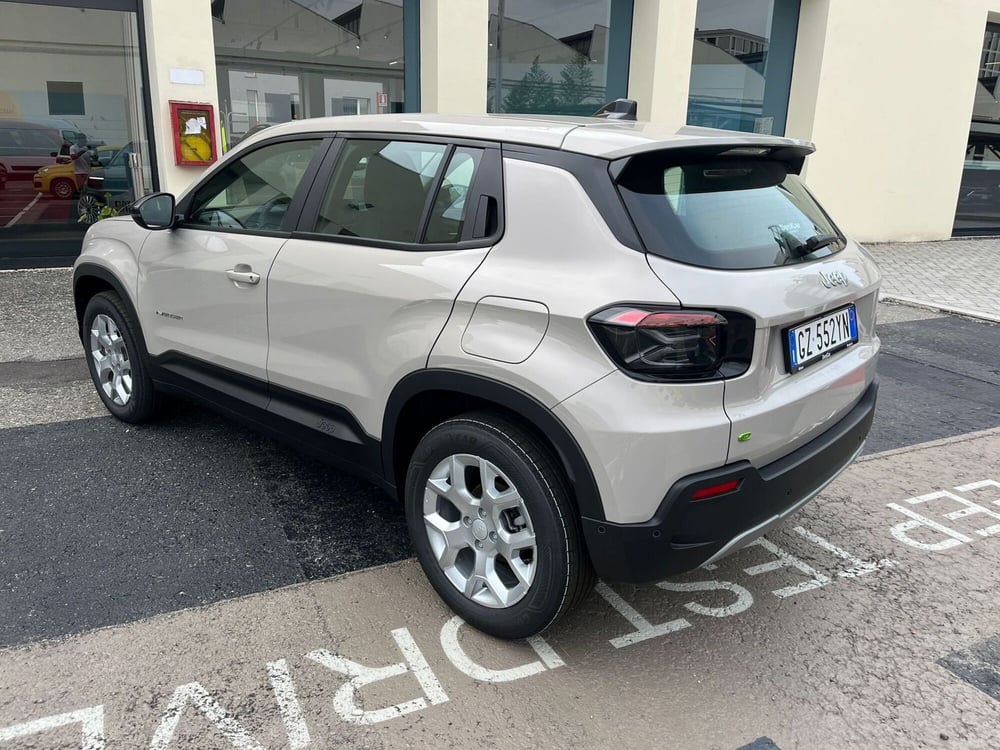 Jeep Avenger nuova a Milano (6)