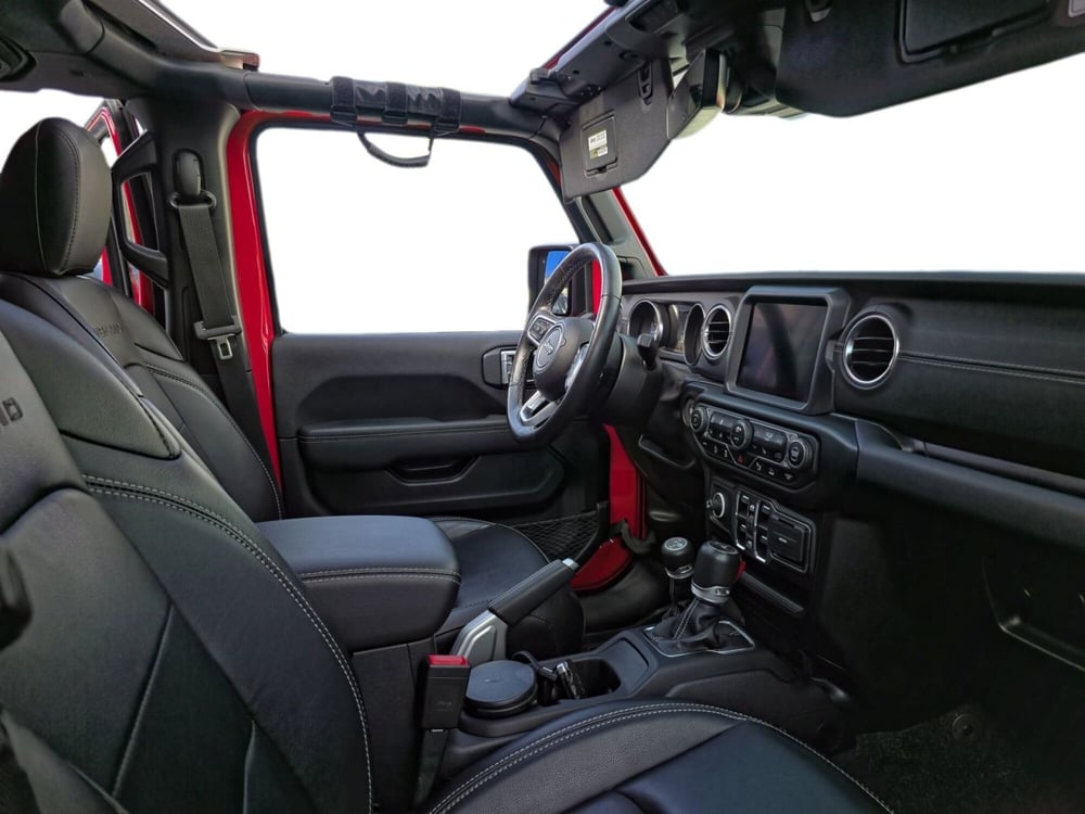 Jeep Gladiator usata a Pistoia (11)