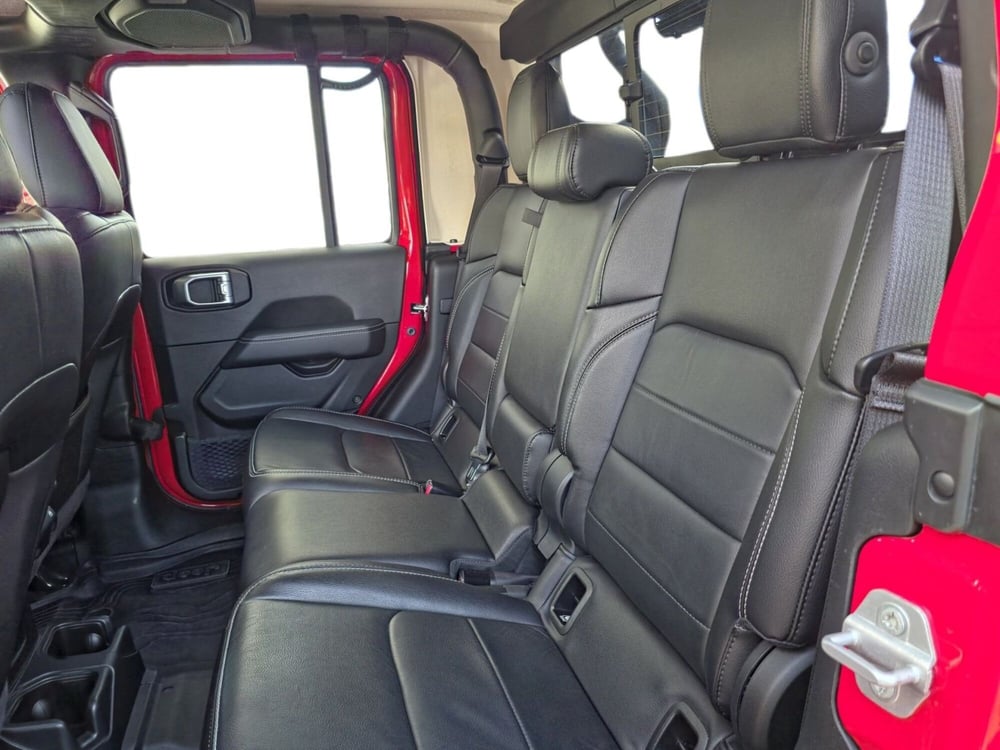 Jeep Gladiator usata a Pistoia (12)