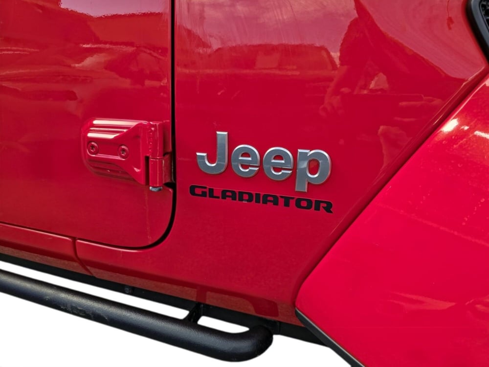 Jeep Gladiator usata a Pistoia (18)