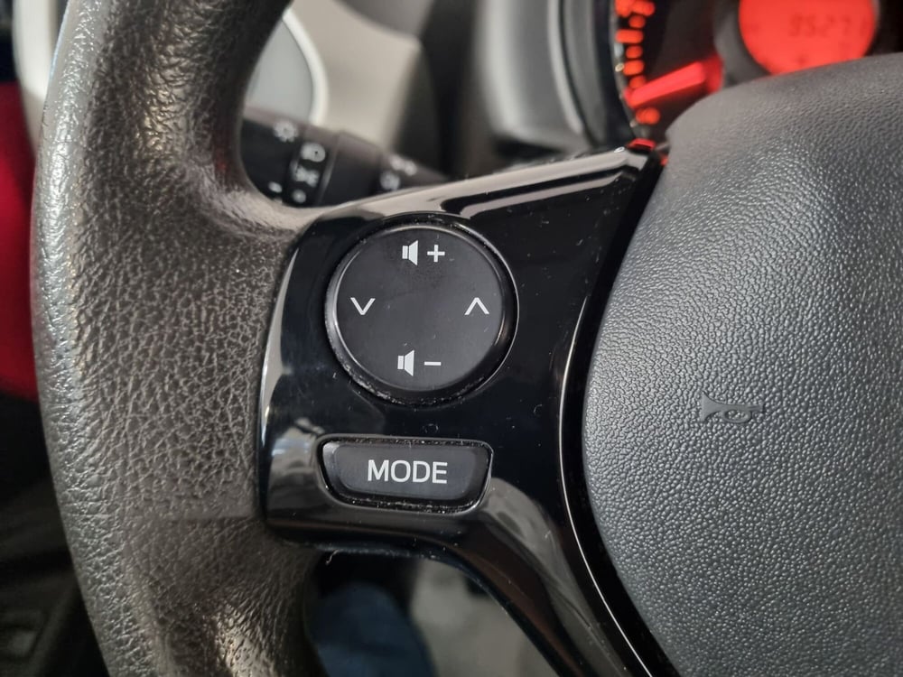 Peugeot 108 usata a Pavia (16)