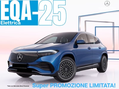 Mercedes-Benz EQA 300 AMG Line Advanced Plus 4matic nuova a Verdellino