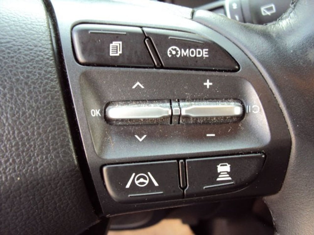 Hyundai Kona usata a Bologna (17)