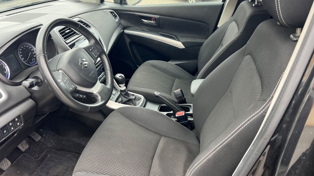 Suzuki S-Cross usata  (9)
