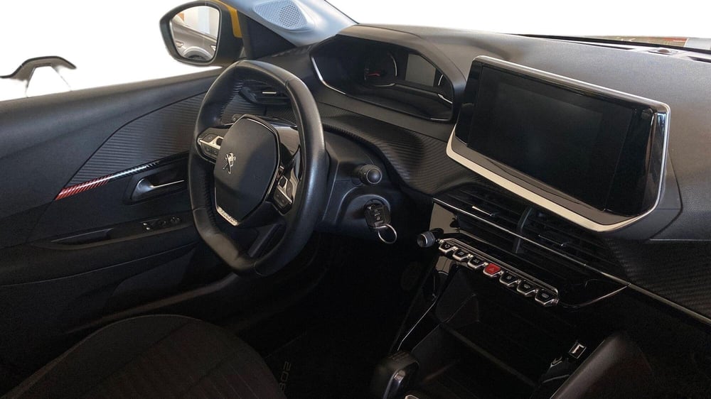 Peugeot 208 usata a Catania (12)