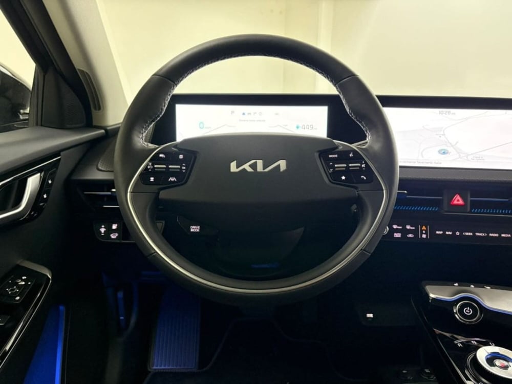 Kia EV6 nuova a Como (9)
