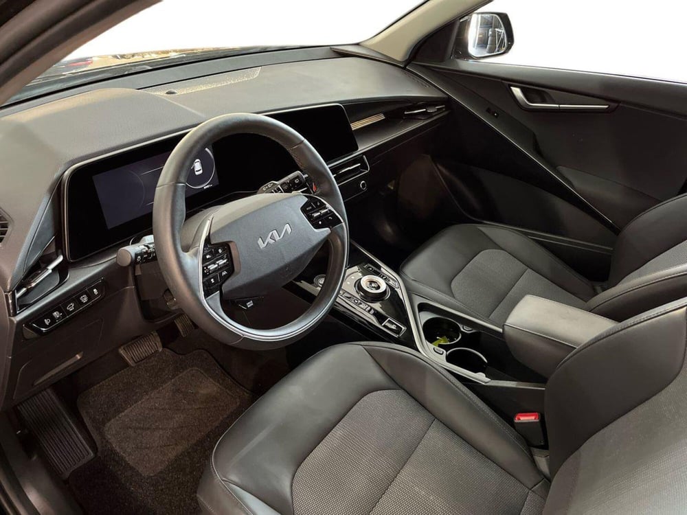 Kia Niro usata a Bari (10)