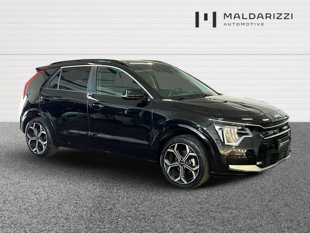 Kia Niro usata a Bari (11)