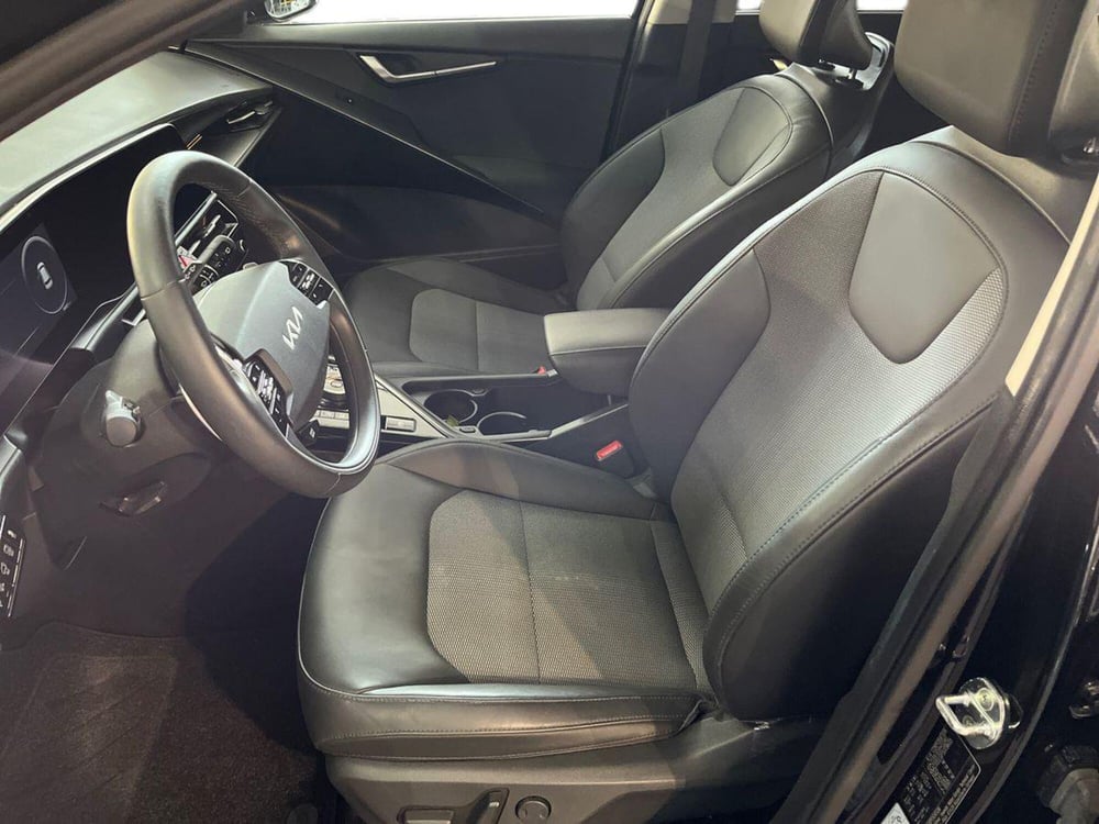 Kia Niro usata a Bari (7)