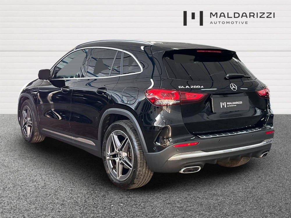Mercedes-Benz GLA SUV usata a Bari (14)