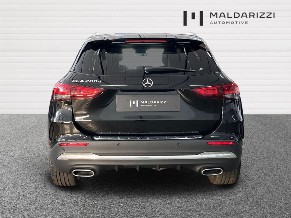 Mercedes-Benz GLA SUV usata a Bari (3)
