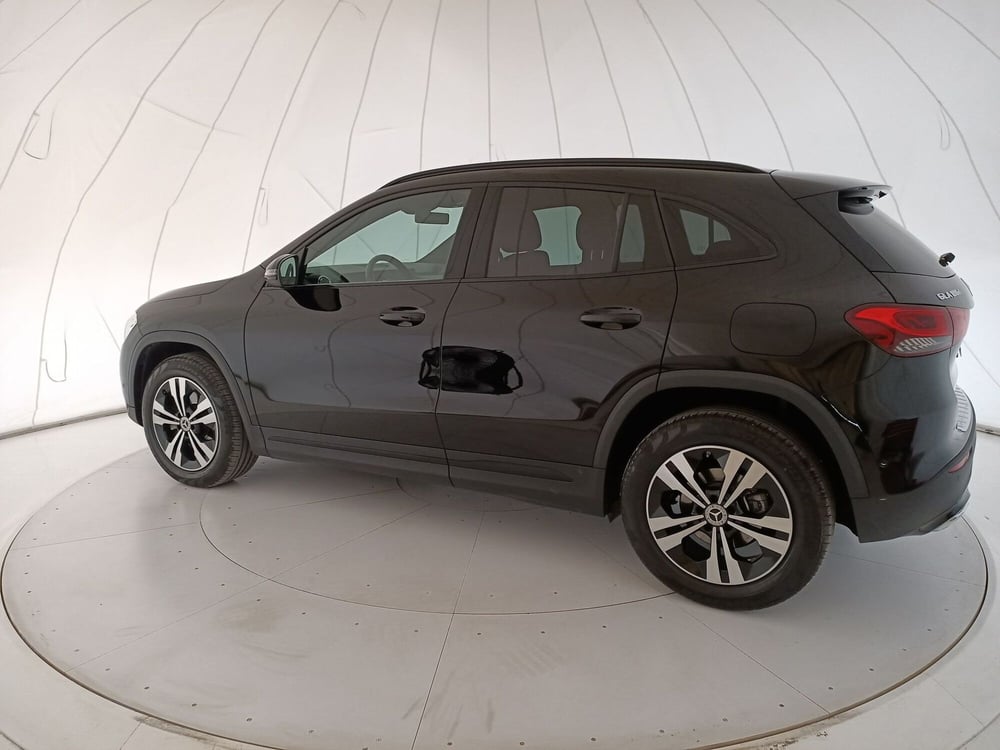 Mercedes-Benz GLA SUV usata a Bari (3)