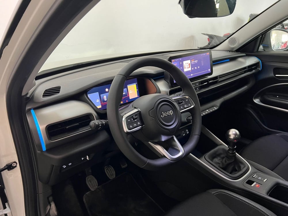 Jeep Avenger usata a Bari (16)