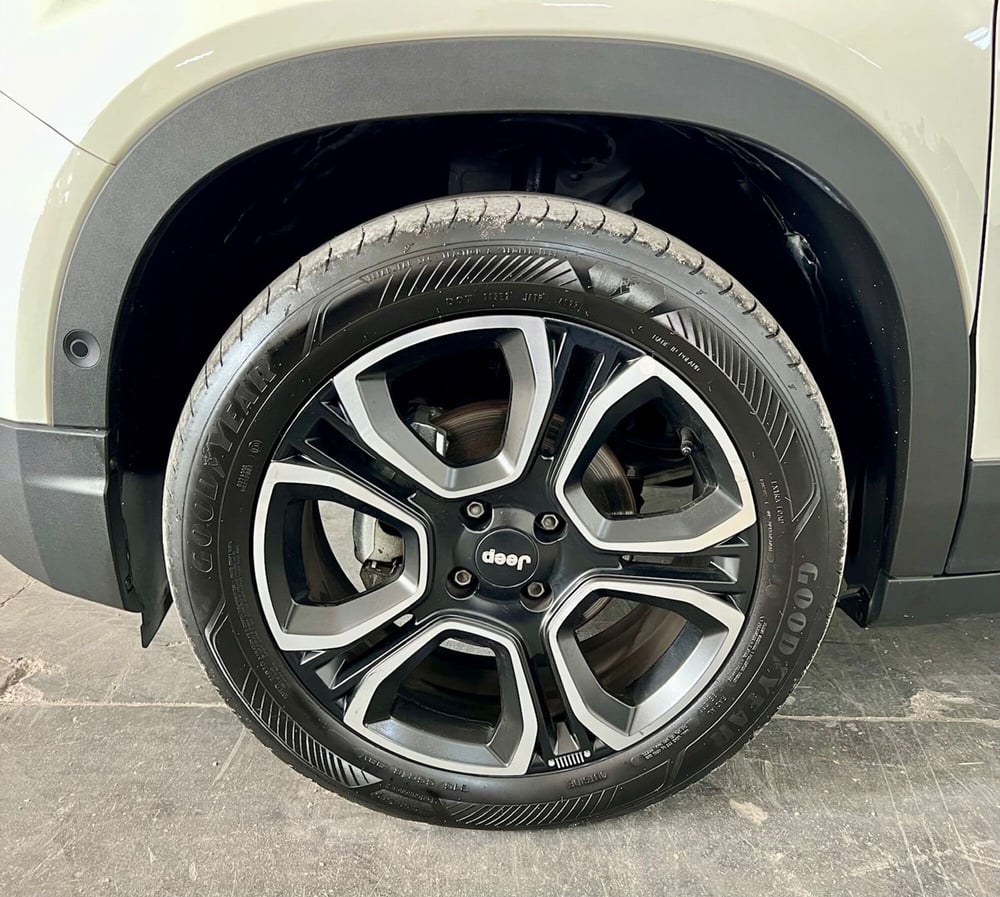Jeep Avenger usata a Bari (6)
