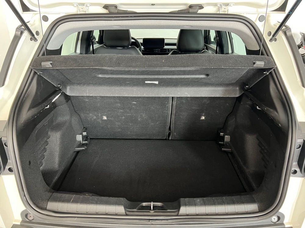 Jeep Avenger usata a Bari (11)