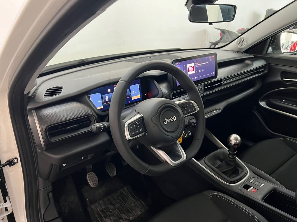 Jeep Avenger usata a Bari (17)