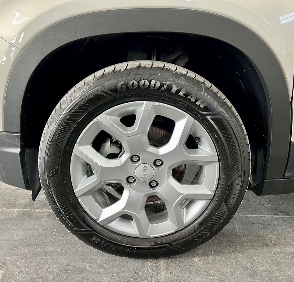 Jeep Avenger usata a Bari (6)