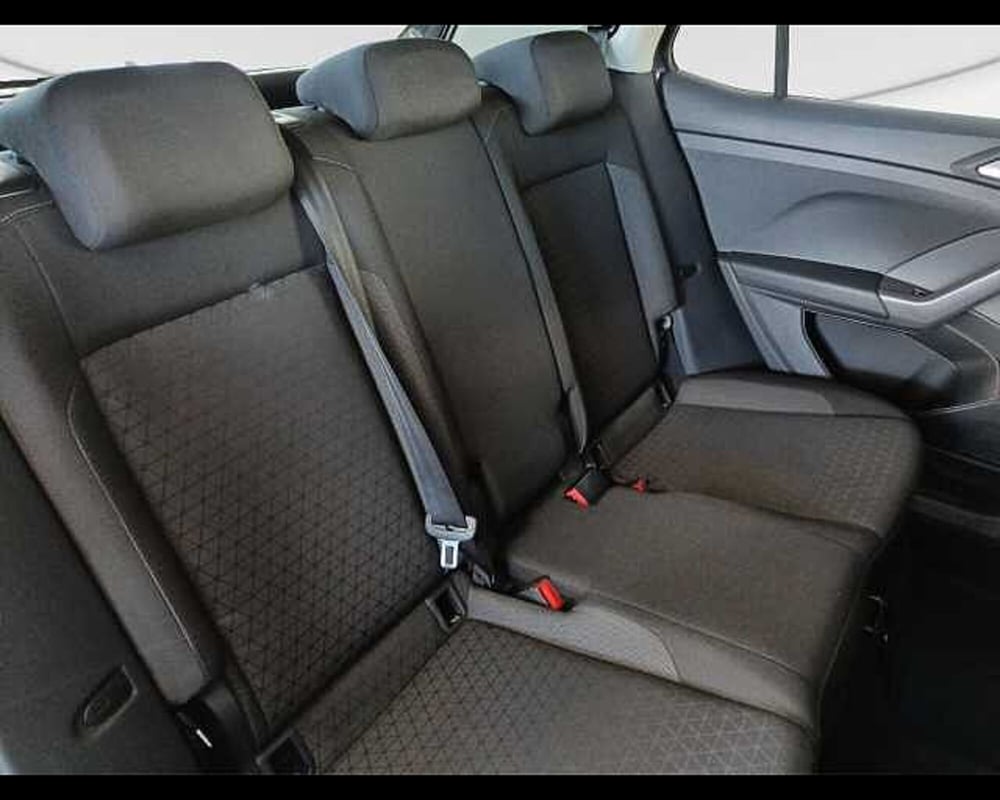 Volkswagen T-Cross usata a Roma (9)