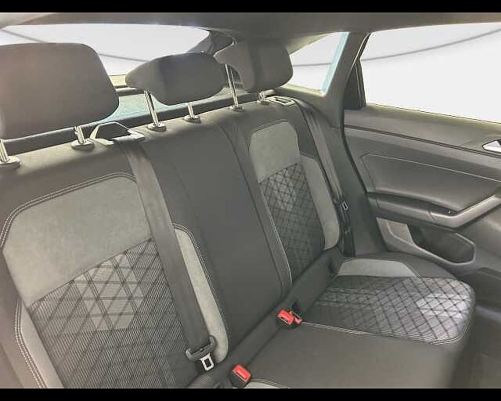 Volkswagen Taigo usata a Roma (9)