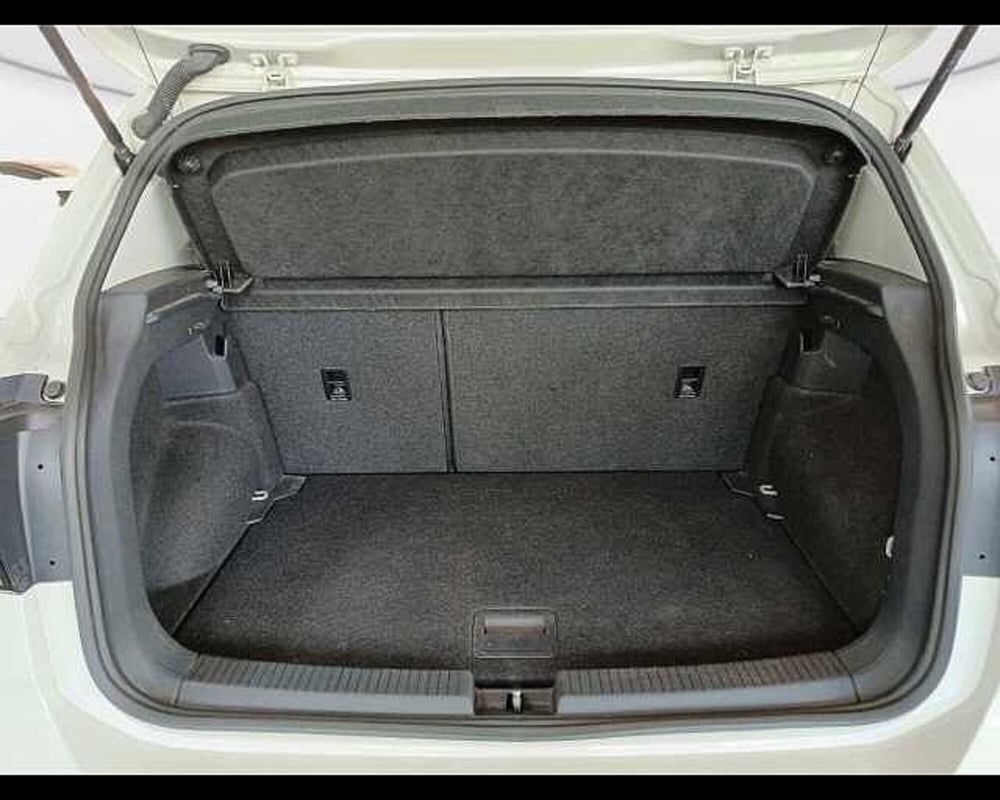 Volkswagen T-Cross usata a Roma (11)