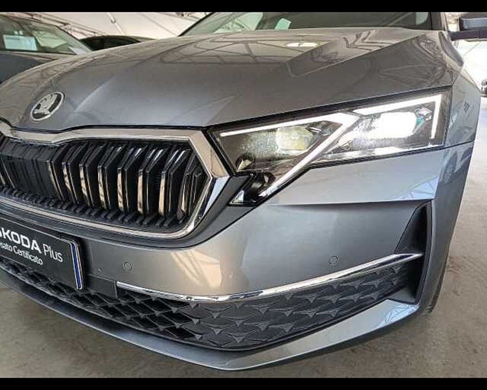 Skoda Octavia Station Wagon usata a Roma (13)