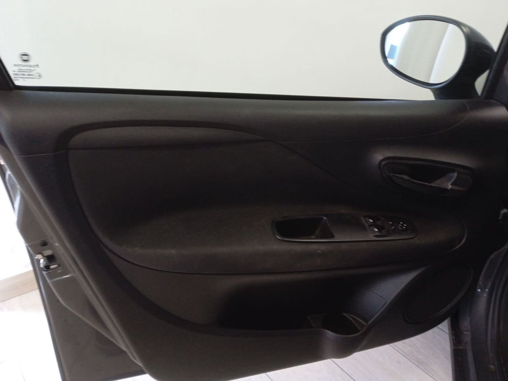 Fiat Punto usata a Torino (9)
