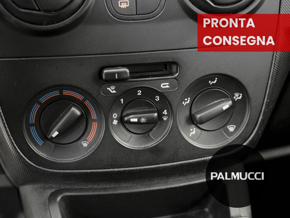 Fiat QUBO usata a Prato (14)