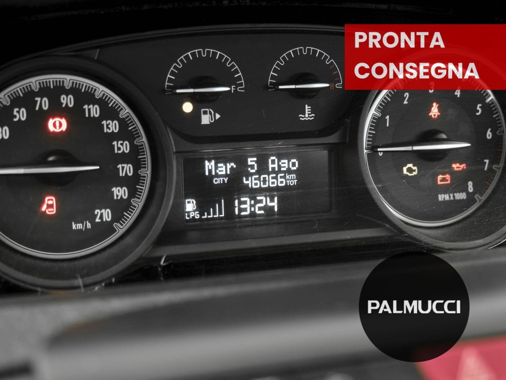 Lancia Ypsilon usata a Prato (15)