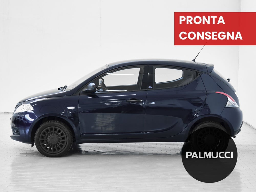 Lancia Ypsilon usata a Prato (5)