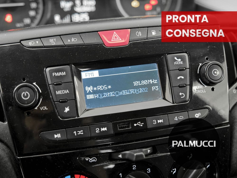 Lancia Ypsilon usata a Prato (8)