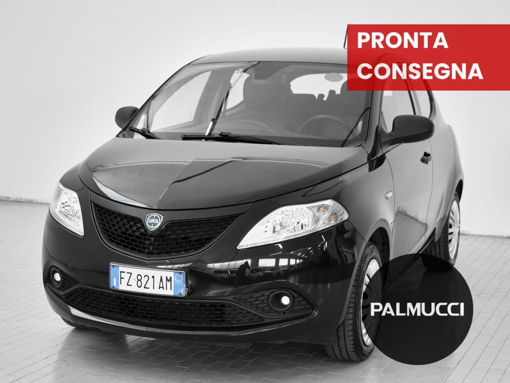 Lancia Ypsilon usata a Prato