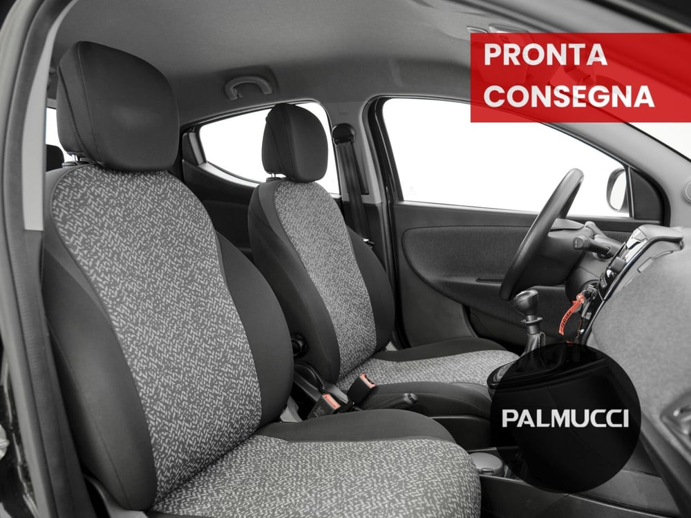 Lancia Ypsilon usata a Prato (15)