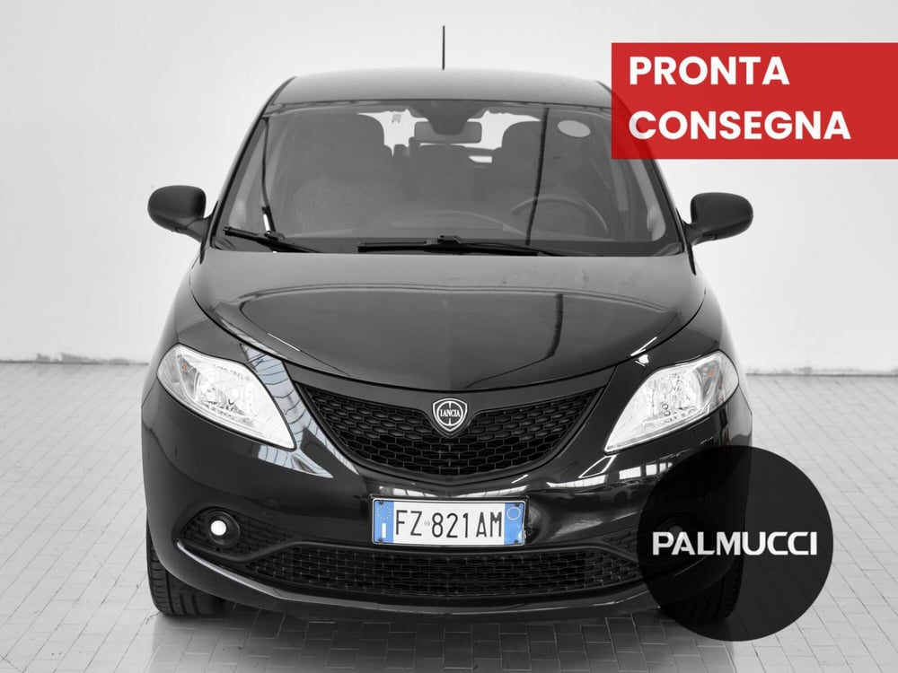 Lancia Ypsilon usata a Prato (5)
