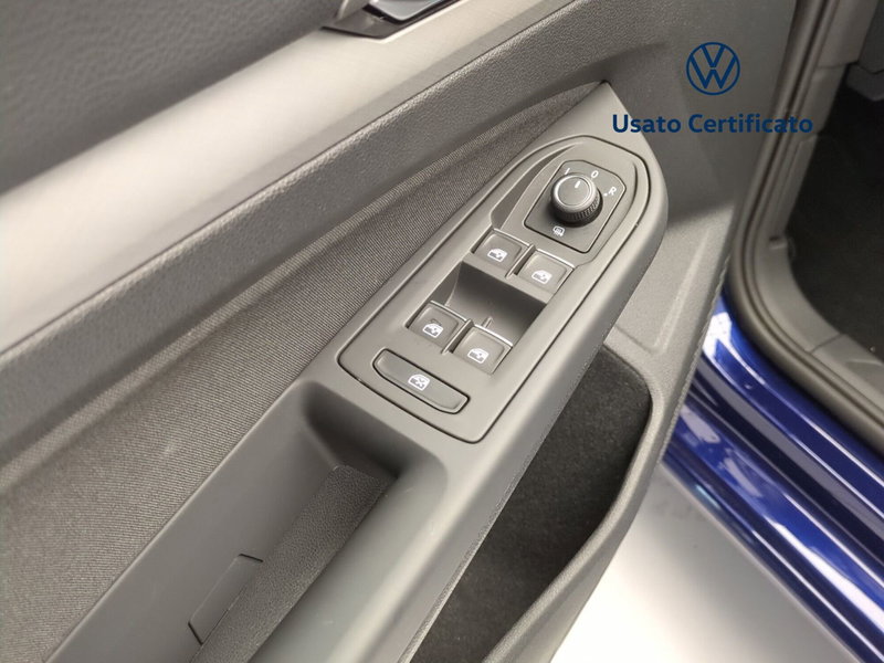 Volkswagen Golf Variant nuova a Avellino (10)