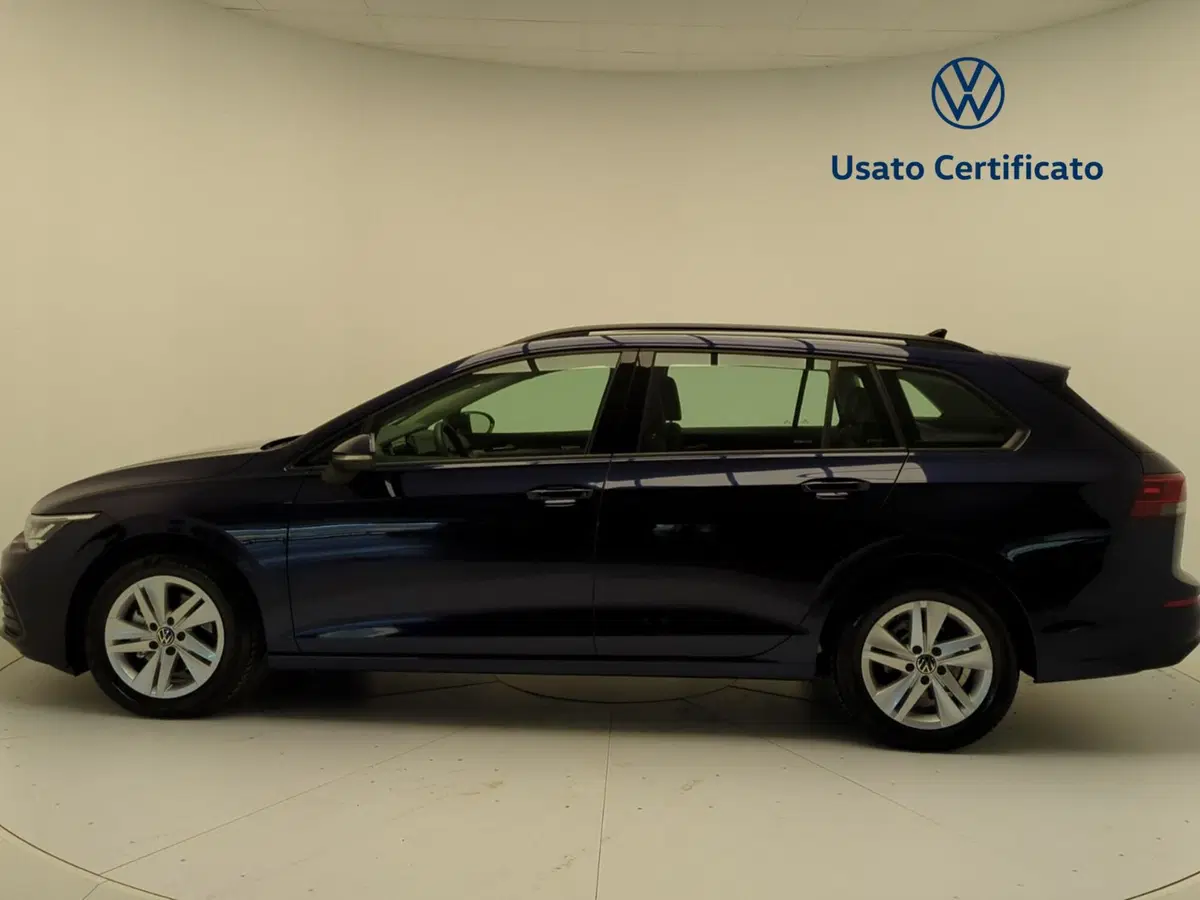 Volkswagen Golf Variant nuova a Avellino (3)