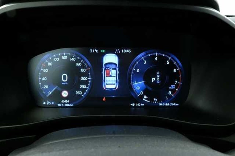 Volvo XC40 usata a Mantova (19)