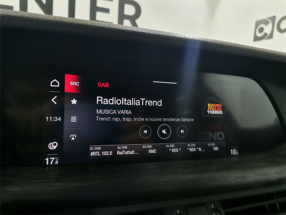 Alfa Romeo Stelvio usata a Salerno (18)