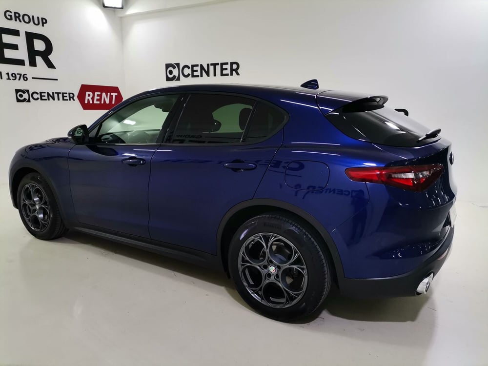 Alfa Romeo Stelvio usata a Salerno (4)
