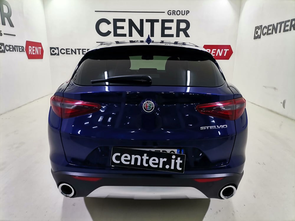 Alfa Romeo Stelvio usata a Salerno (5)