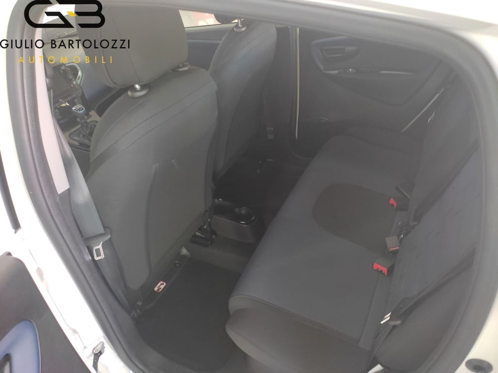 Lancia Ypsilon usata a Prato (11)