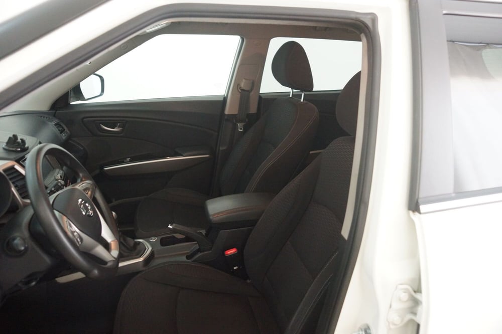 Ssangyong Tivoli usata a Torino (9)