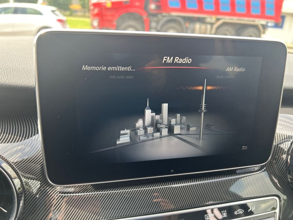 Mercedes-Benz Classe V usata a Milano (12)