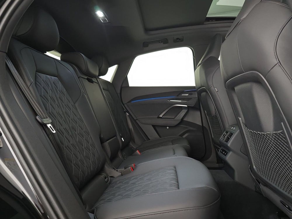 Audi Q5 Sportback nuova a Alessandria (14)